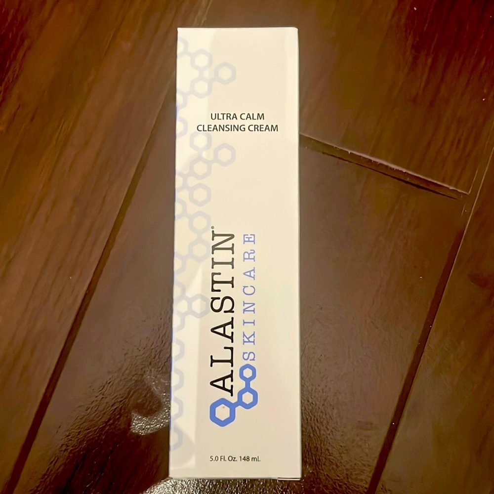 Alastin Skincare Ultra Calm Cleansing Cream